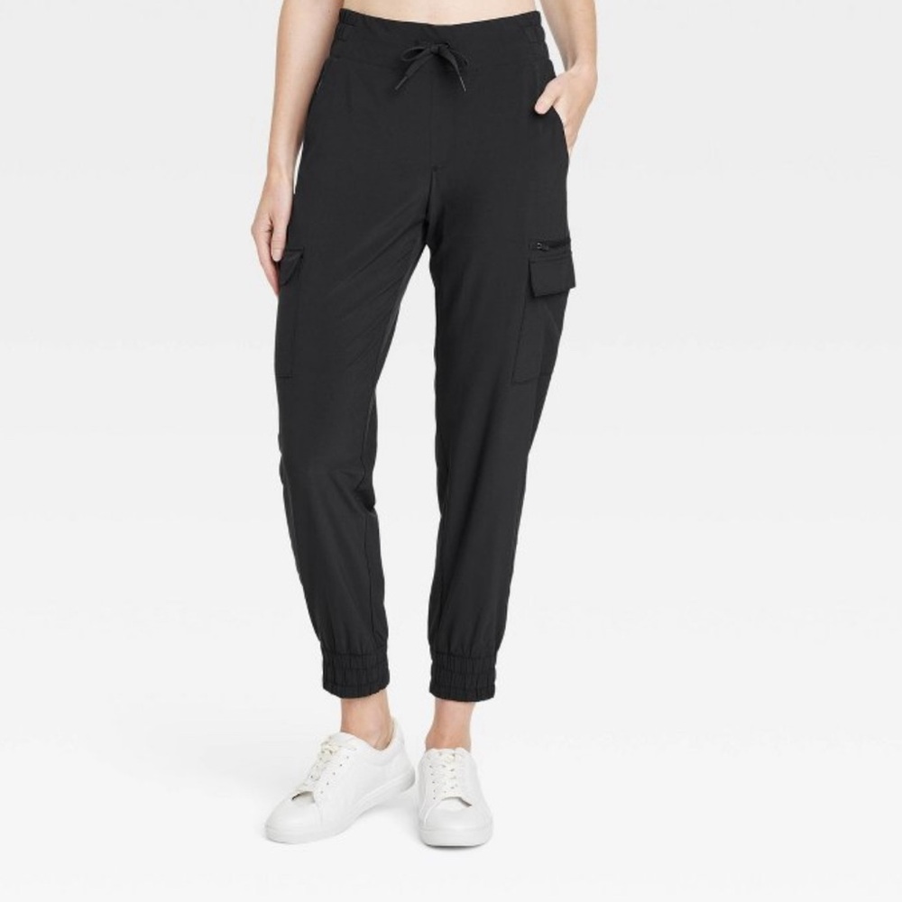 All in Motion Women’s Cargo Joggers